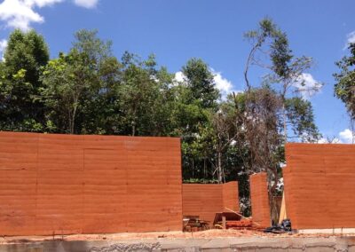 CASA BRASÍLIA Taipal + Número 1 Arquitetura ​ Brasília, DF 2014 82 m² de paredes estruturais em taipa de pilão 7 dias de obra